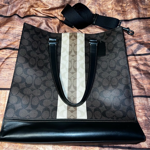 Mens Coach Messenger bag - Picture 8 of 14